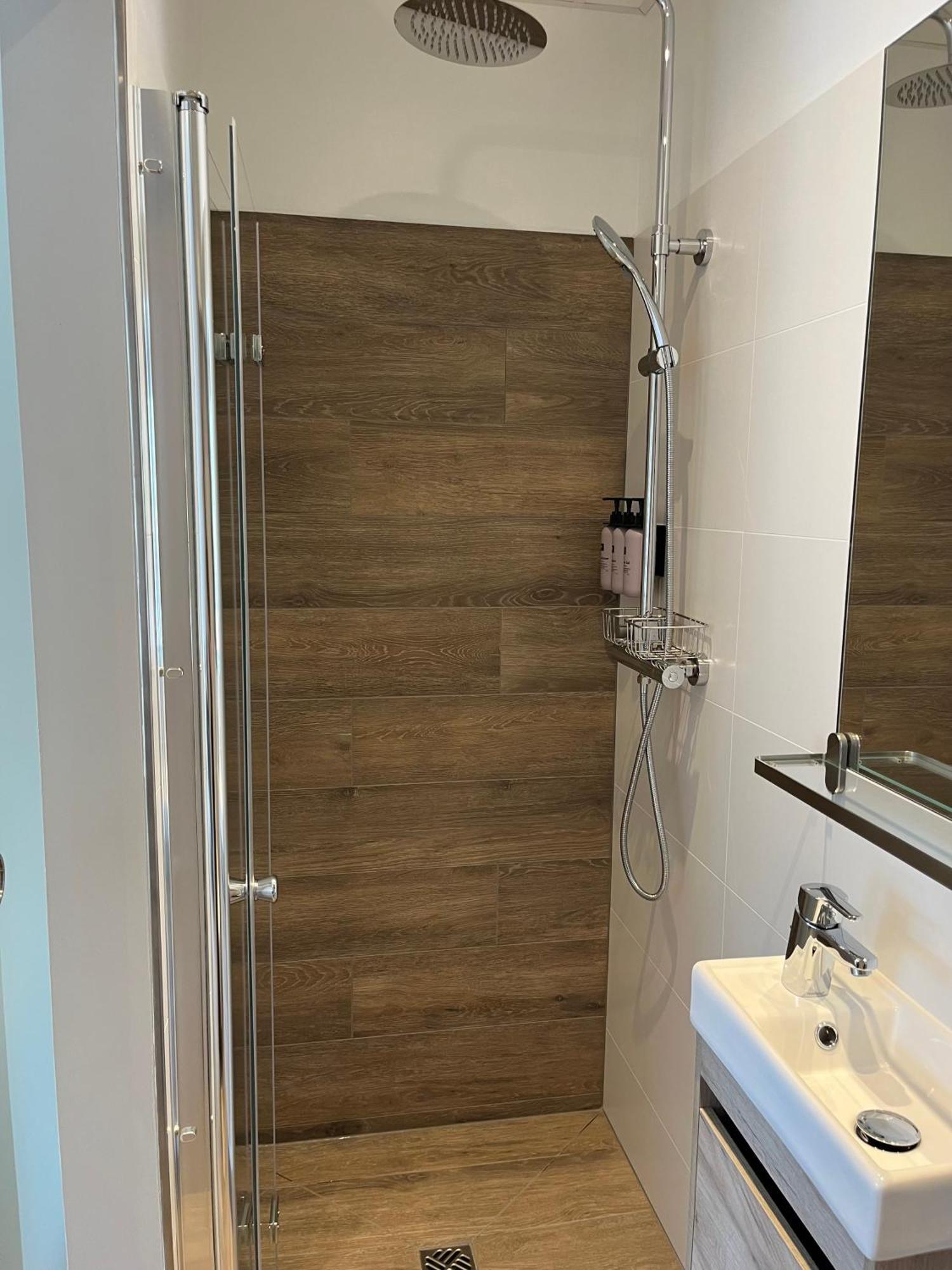Stroend Guesthouse Hagi  Екстер'єр фото